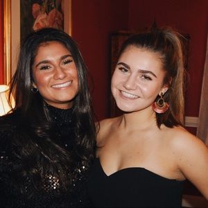 Meet your Posher, Olivia